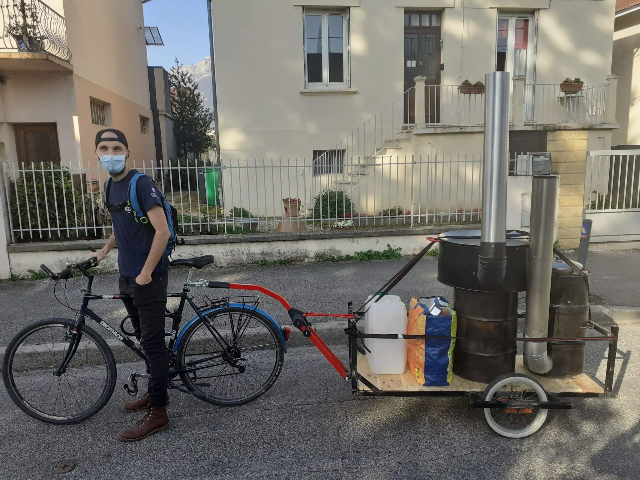 kevin-remorque-rocket-stove