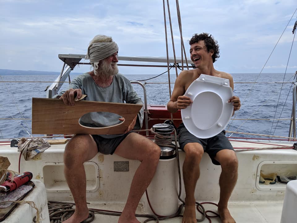 2020-11-19-la-toilette-s-amuse