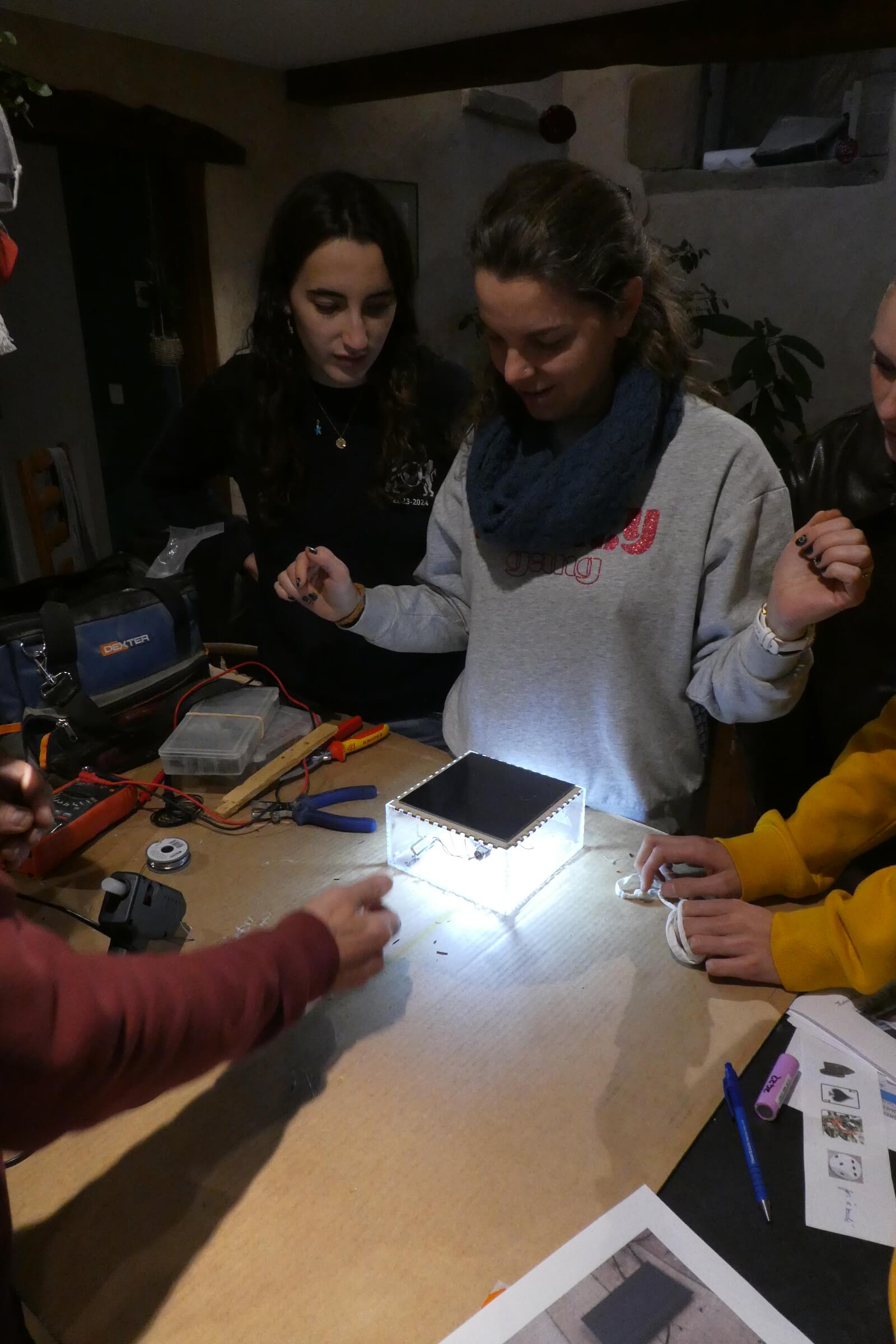 journeenoel-lampe-solaire-2